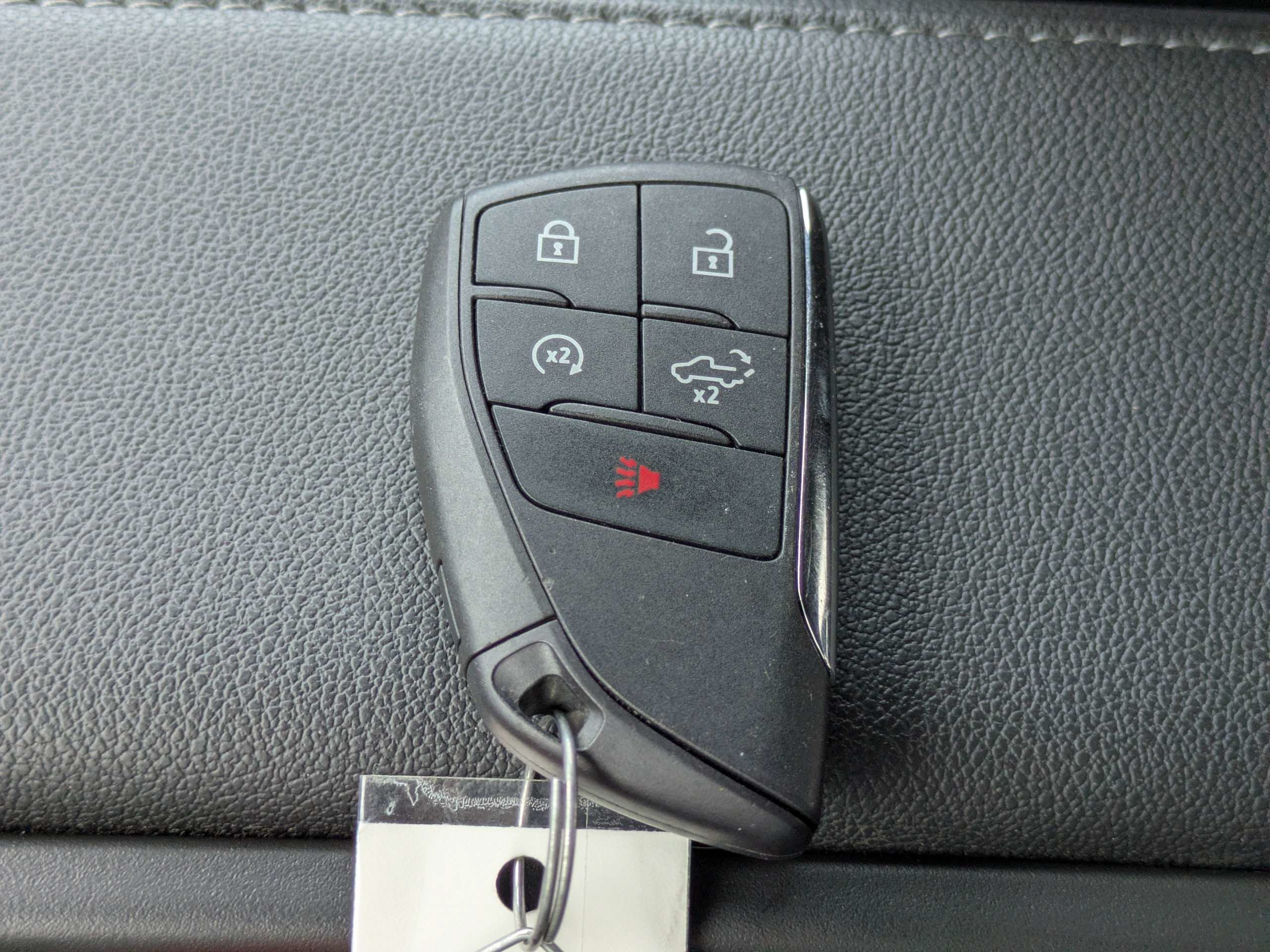 Used 2024 Summit White Chevrolet Custom image 32