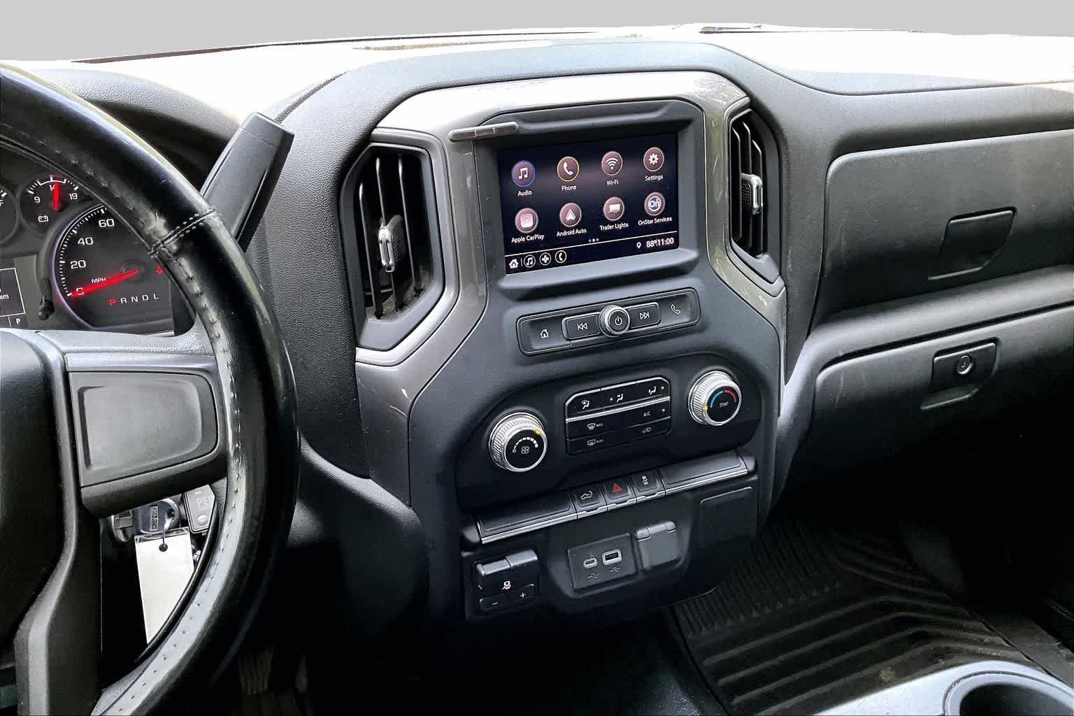 Used 2021 Summit White GMC  image 7