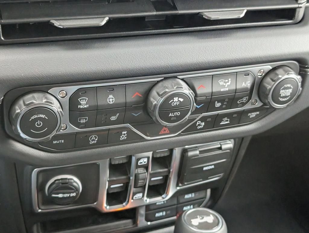 2026 Jeep Wrangler 4-Door Sahara - Photo 23