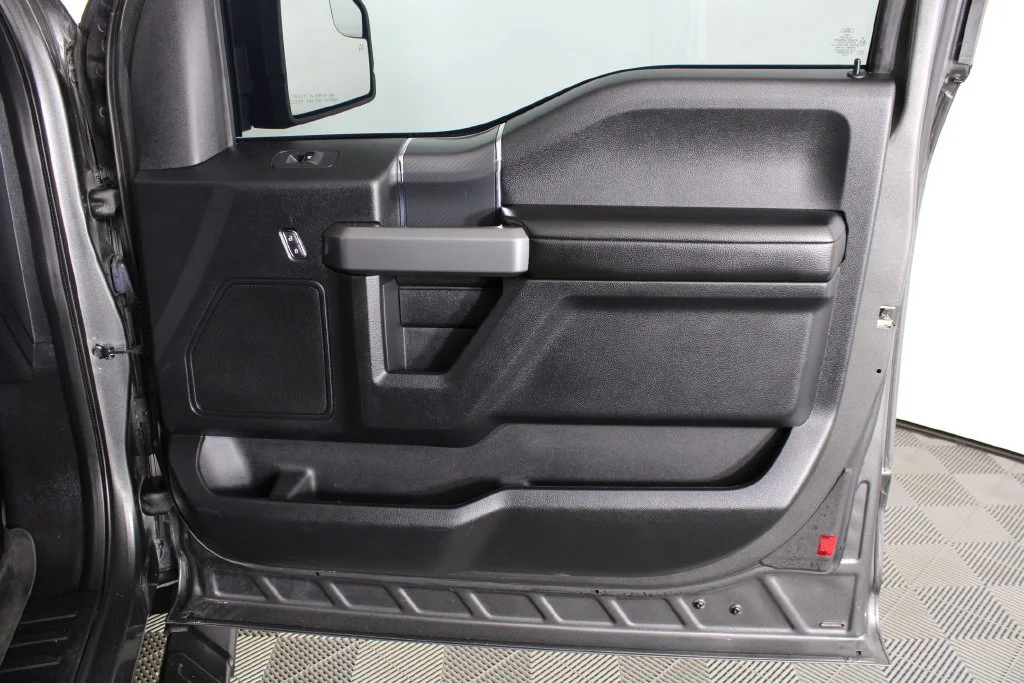Used 2018 Gray Ford XL image 6