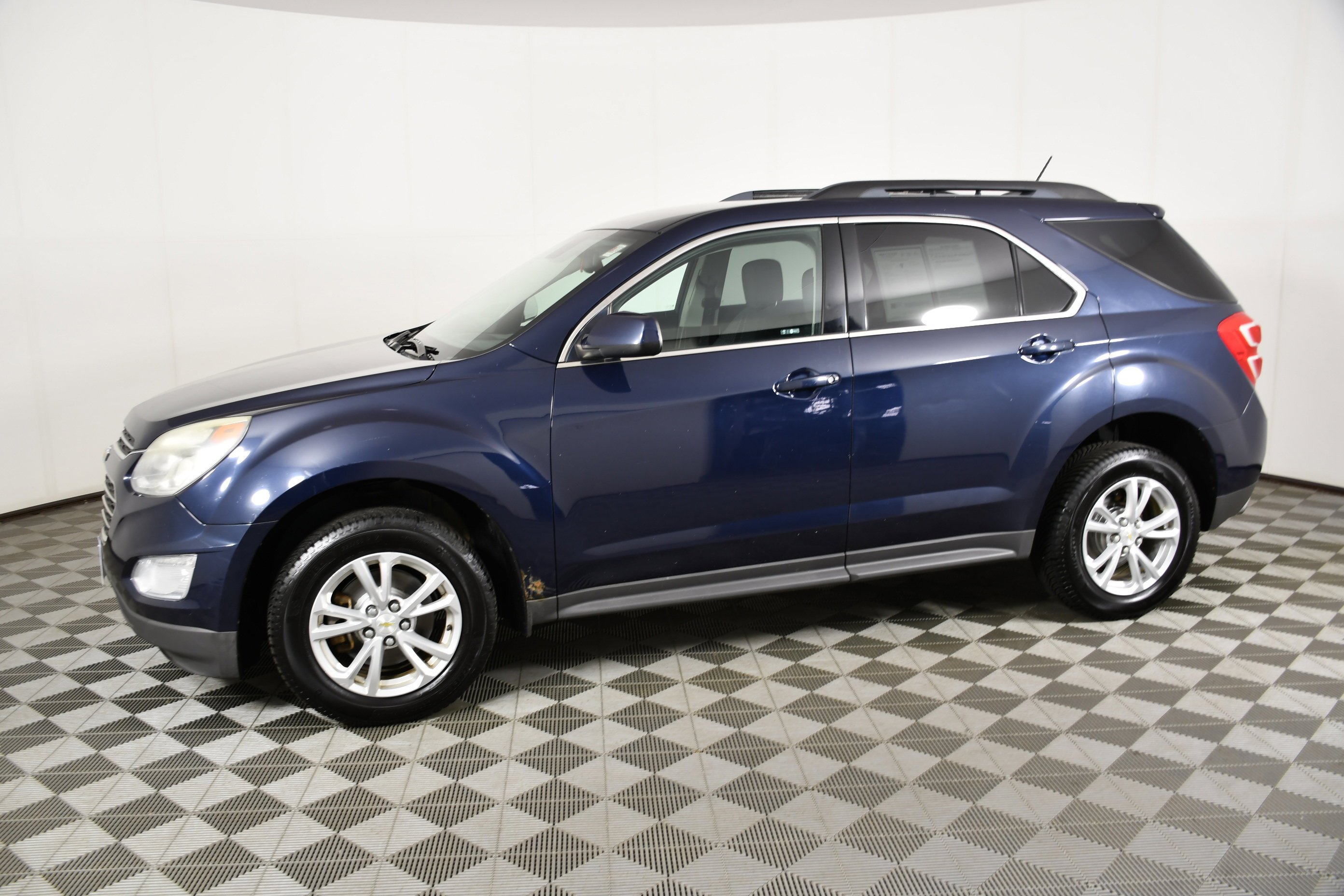 Used 2016 Blue Velvet Metallic Chevrolet LT image 9