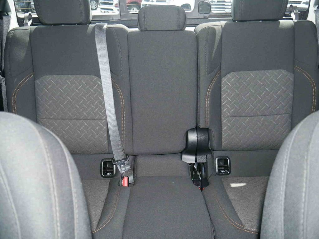 Certified Used 2026 White/off-white Jeep Mojave image 32