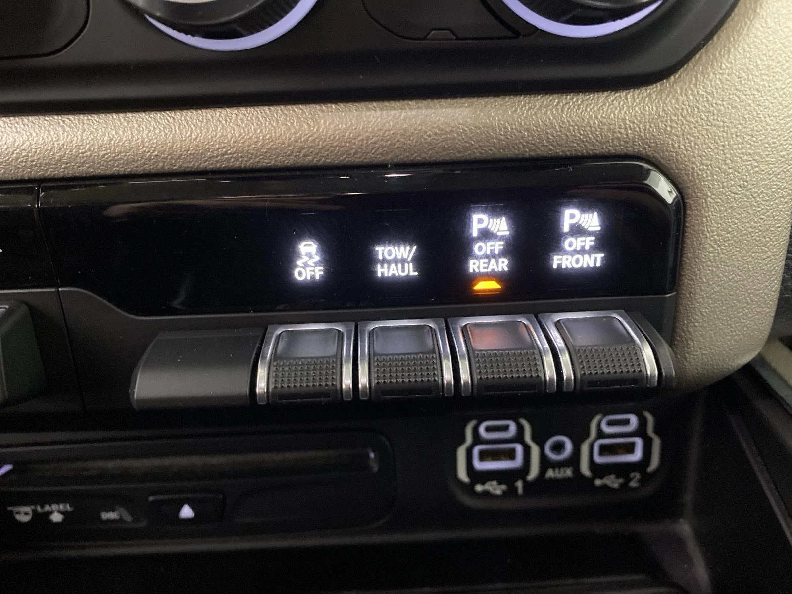 Used 2019 Delmonico Red Pearlcoat Ram Laramie image 22