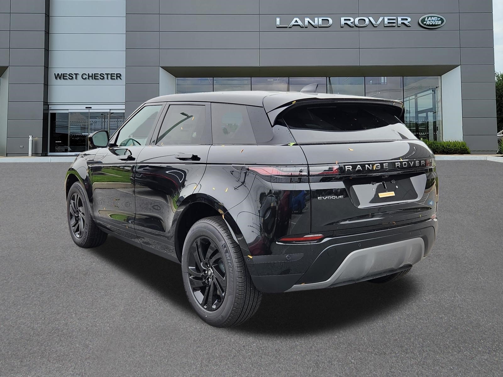 New 2026 Santorini Black LAND ROVER S image 3