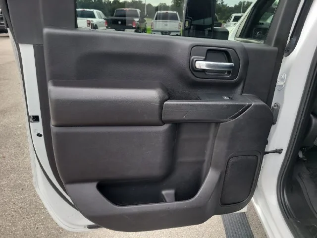 Used 2024 White Chevrolet Custom image 13