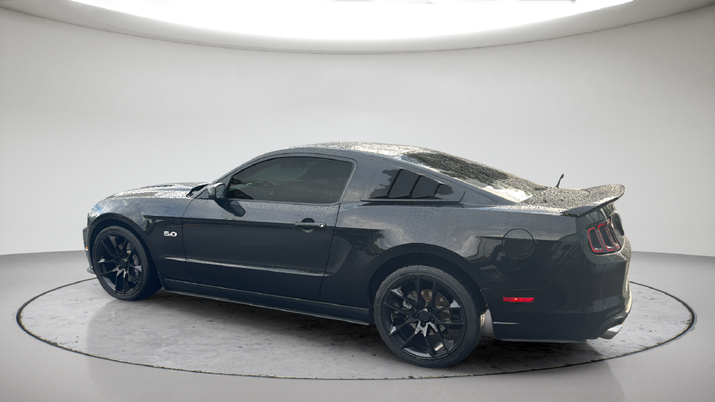 Used 2014 Black Ford GT image 12