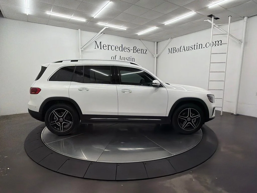 New 2026 White Mercedes-Benz GLB 250 image 8