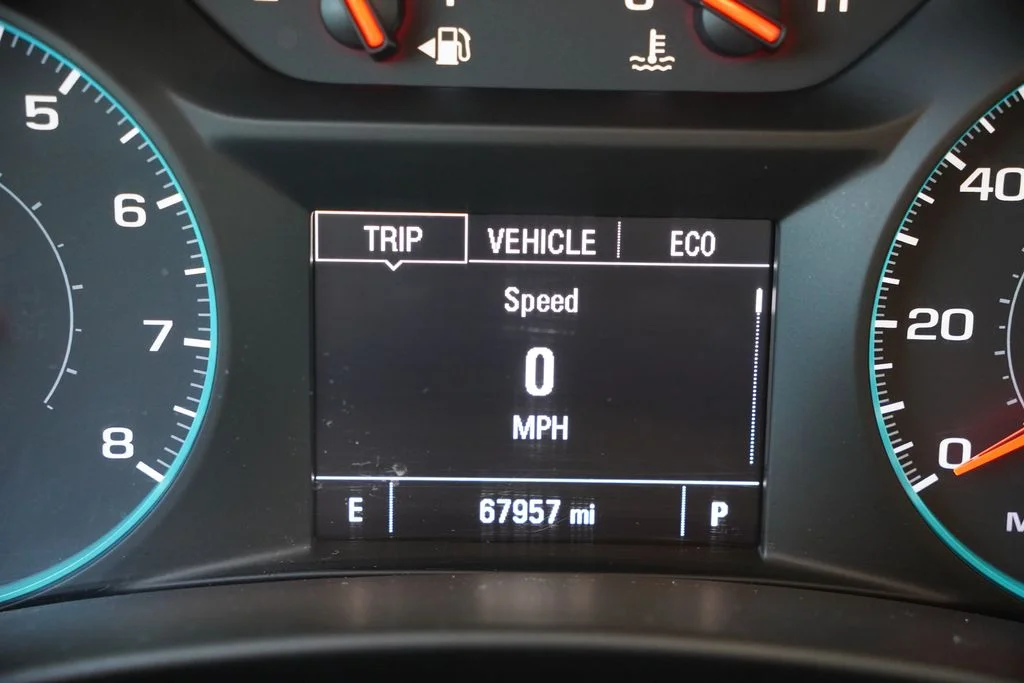 Used 2018 Summit White Chevrolet LT image 7