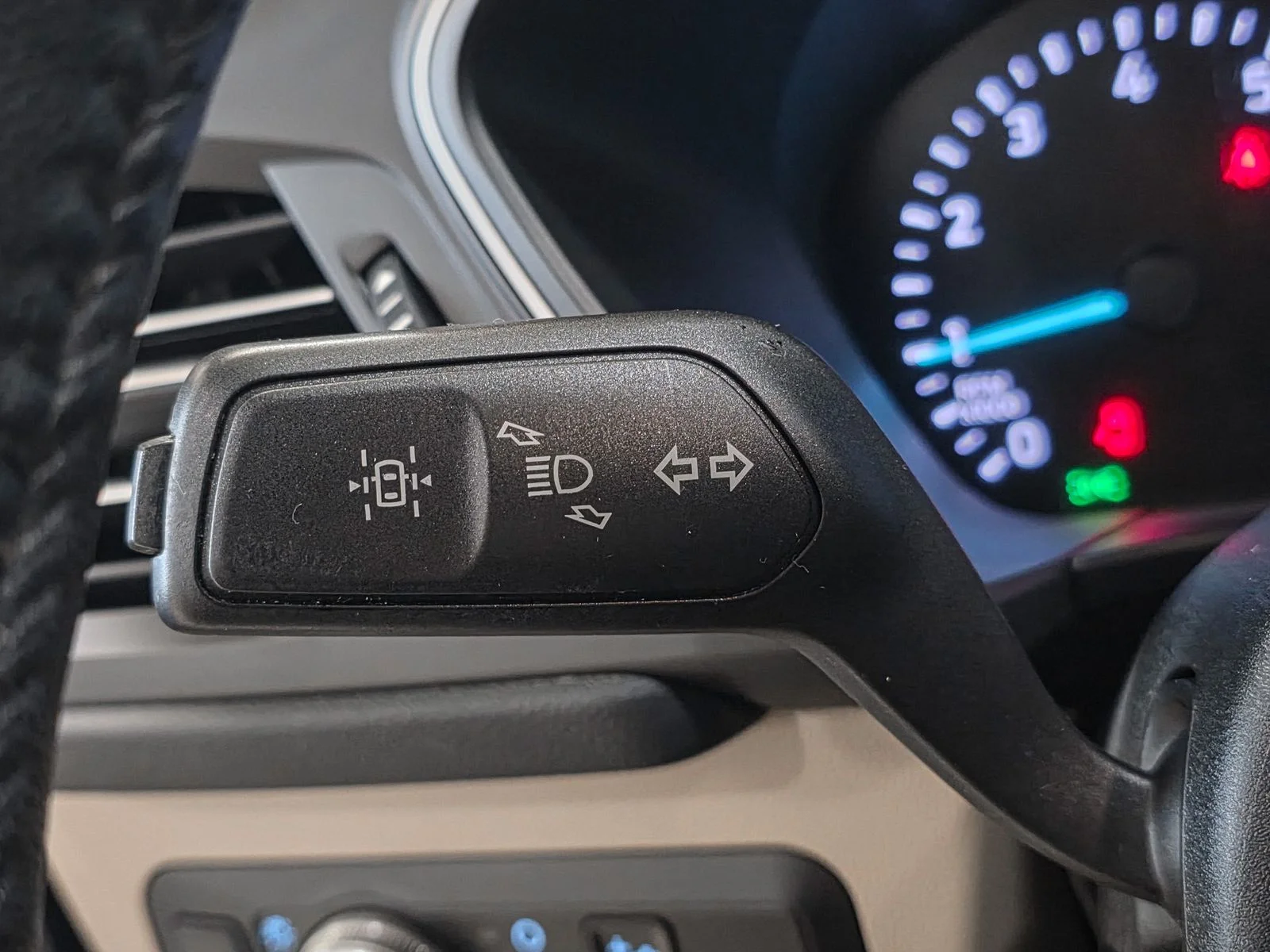 Used 2020 Silver Ford SEL image 35