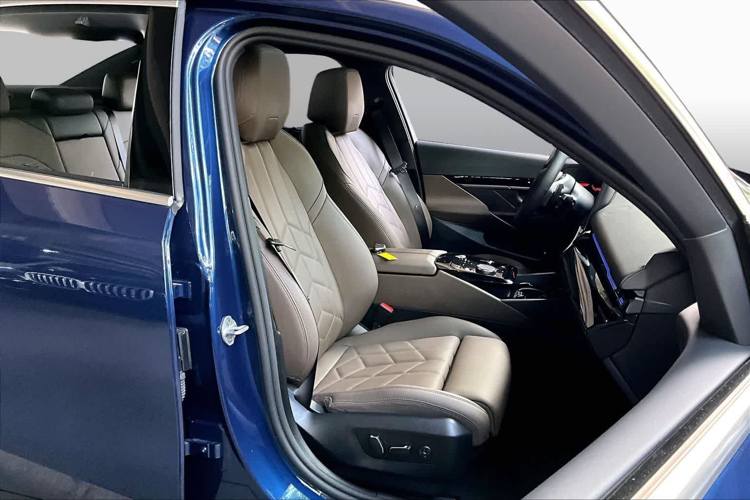 Used 2025 Phytonic Blue Metallic BMW 530i image 8