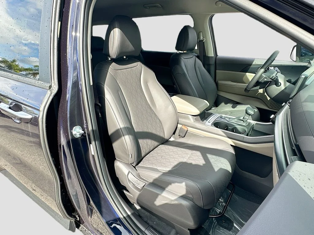 2026 Kia Carnival LXS - Photo 29