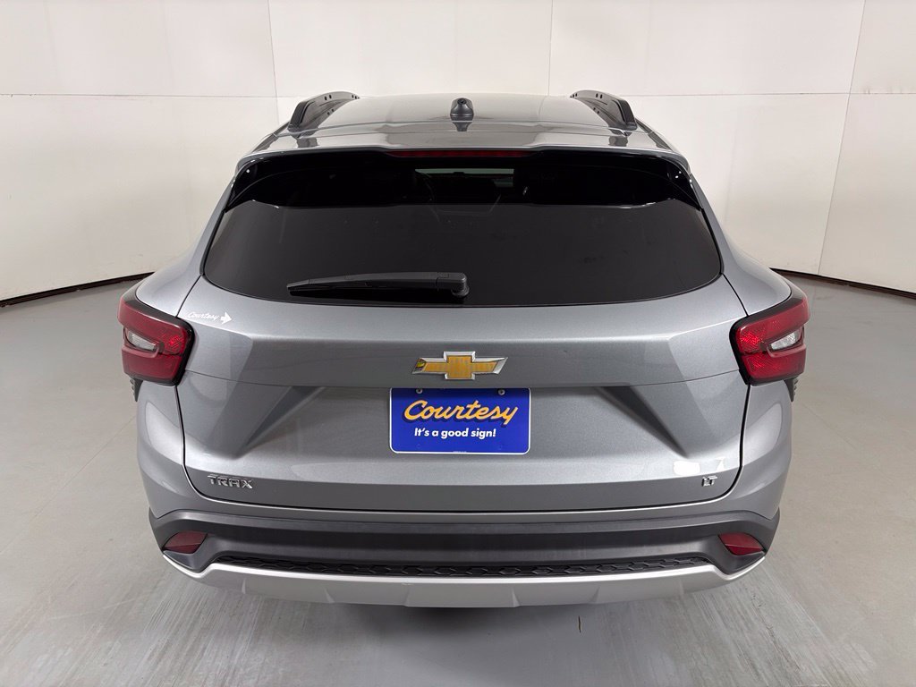 Used 2024 Gray Chevrolet LT image 8