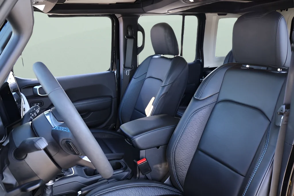 Used 2024 Black Jeep High Altitude 4xe image 14