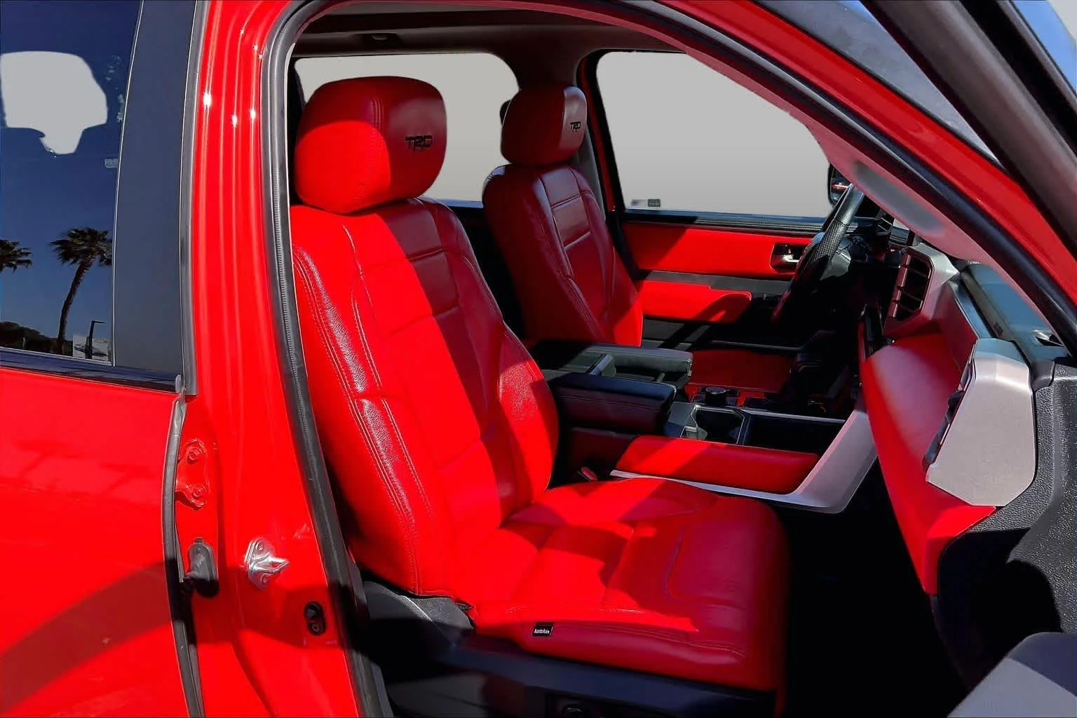 Used 2024 Solar Octane Toyota Limited image 8