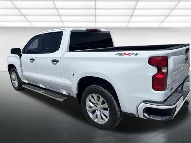 Used 2024 Summit White Chevrolet Custom image 3