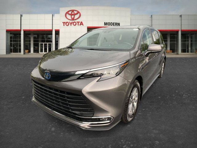 2024 Toyota Sienna XLE