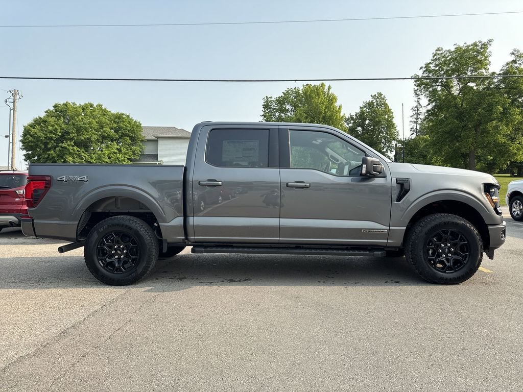 2025 Ford F-150 XLT photo 4