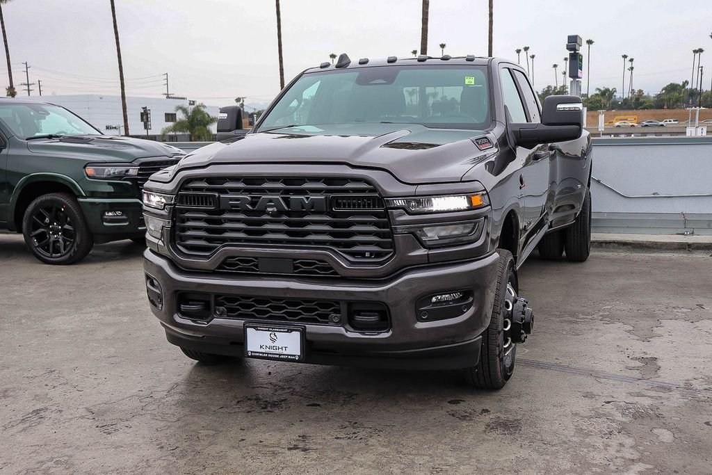 New 2026 Crystal Metallic Ram Big Horn image 4