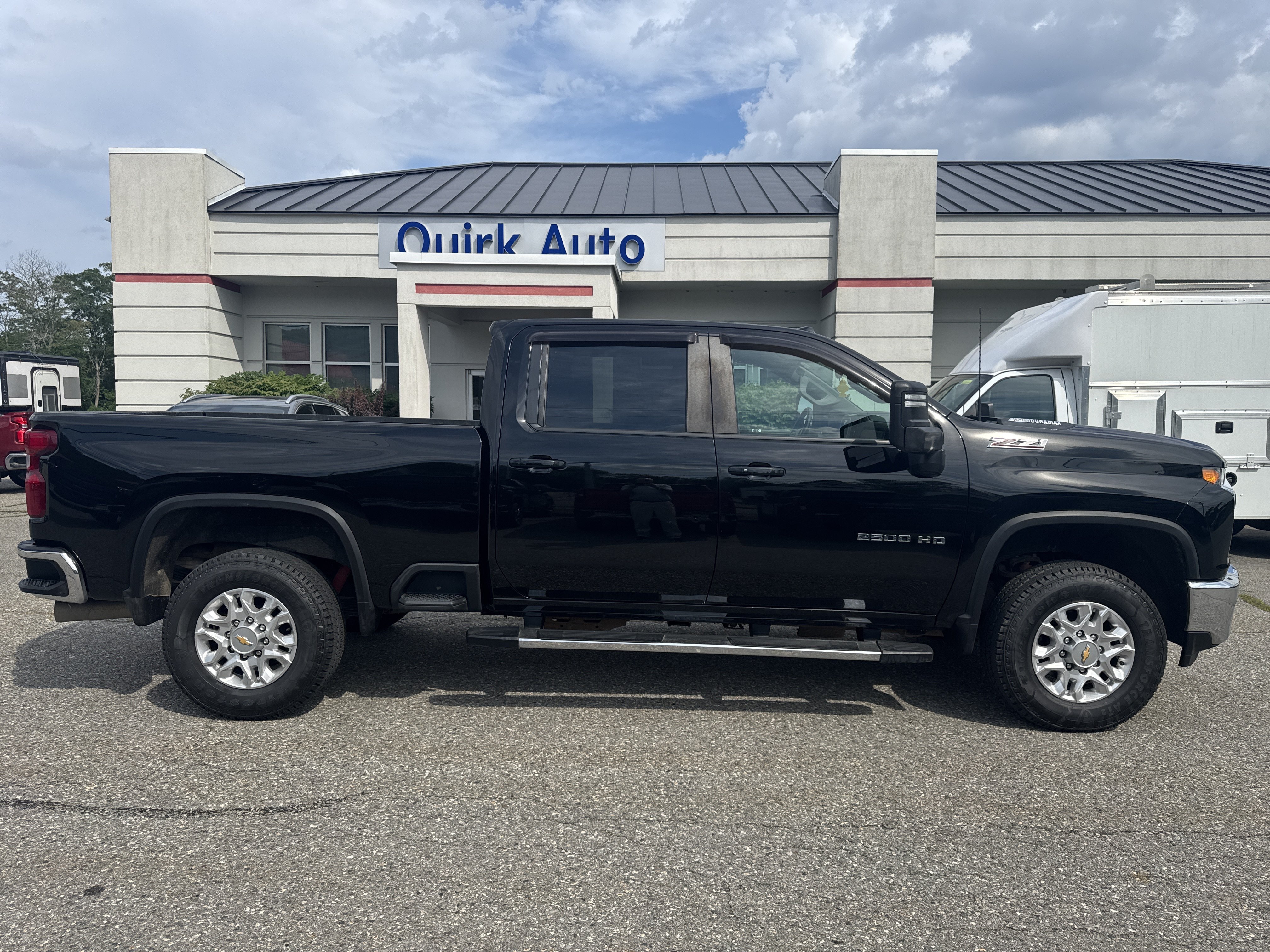 Used 2022 Black Chevrolet LT image 4
