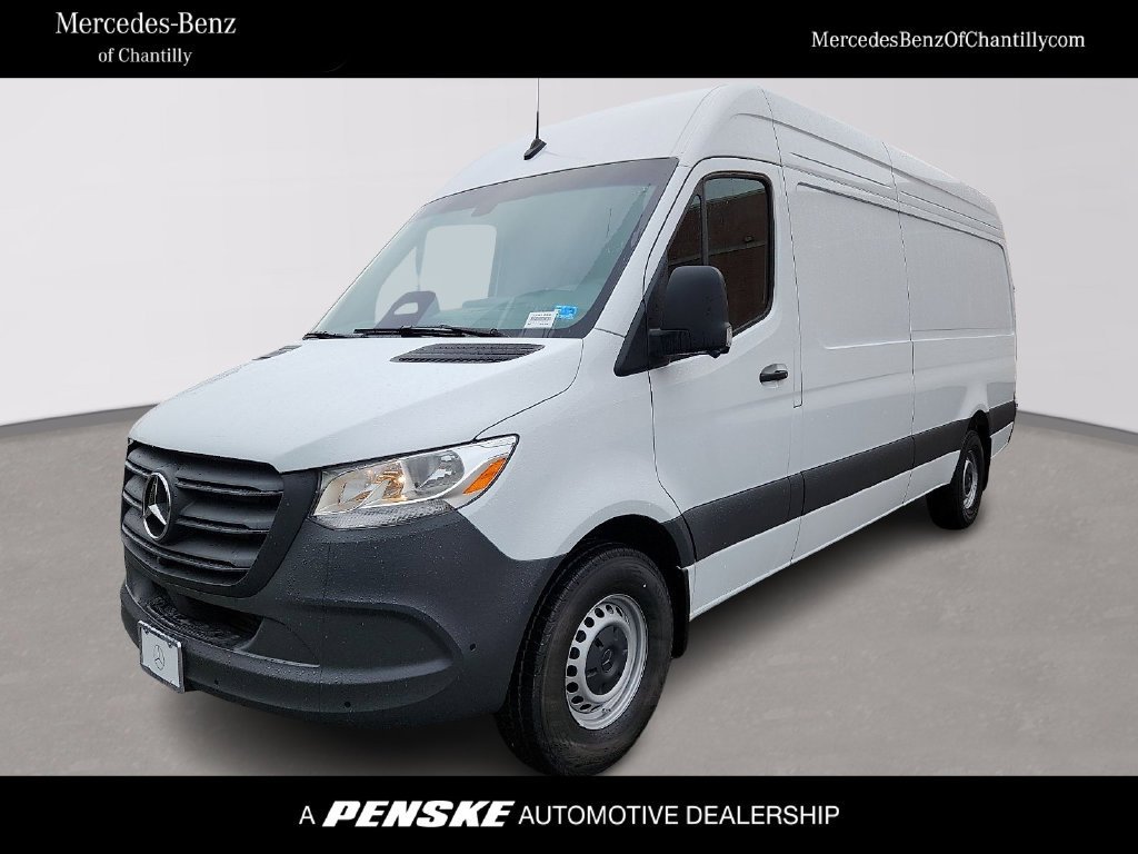 New 2026 Arctic+White Mercedes-Benz Cargo 170 WB image 19