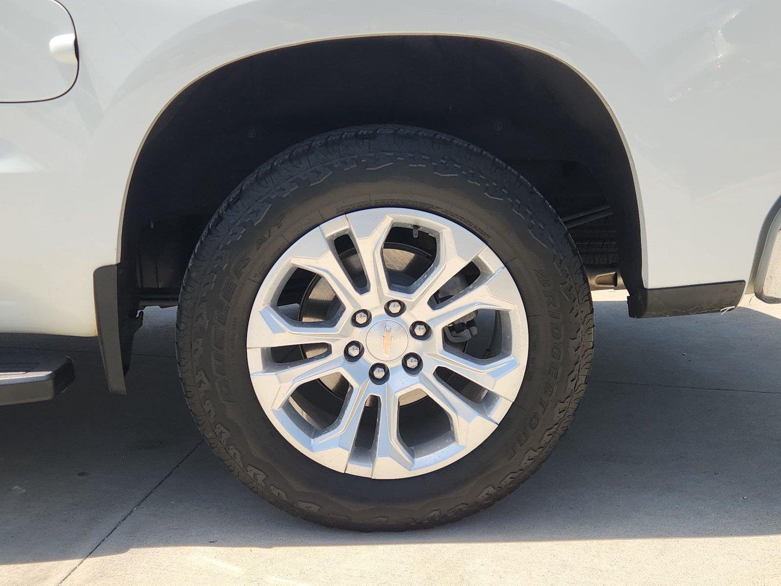 Used 2023 SUMMIT WHITE Chevrolet LTZ image 33