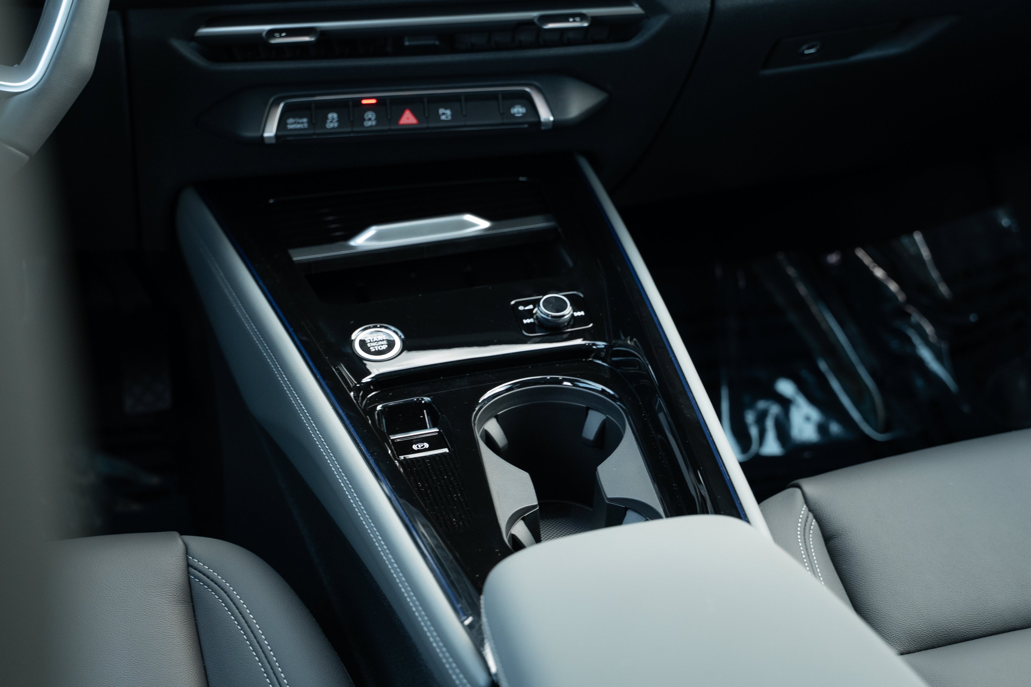 New 2026 Navarra Audi S line image 13