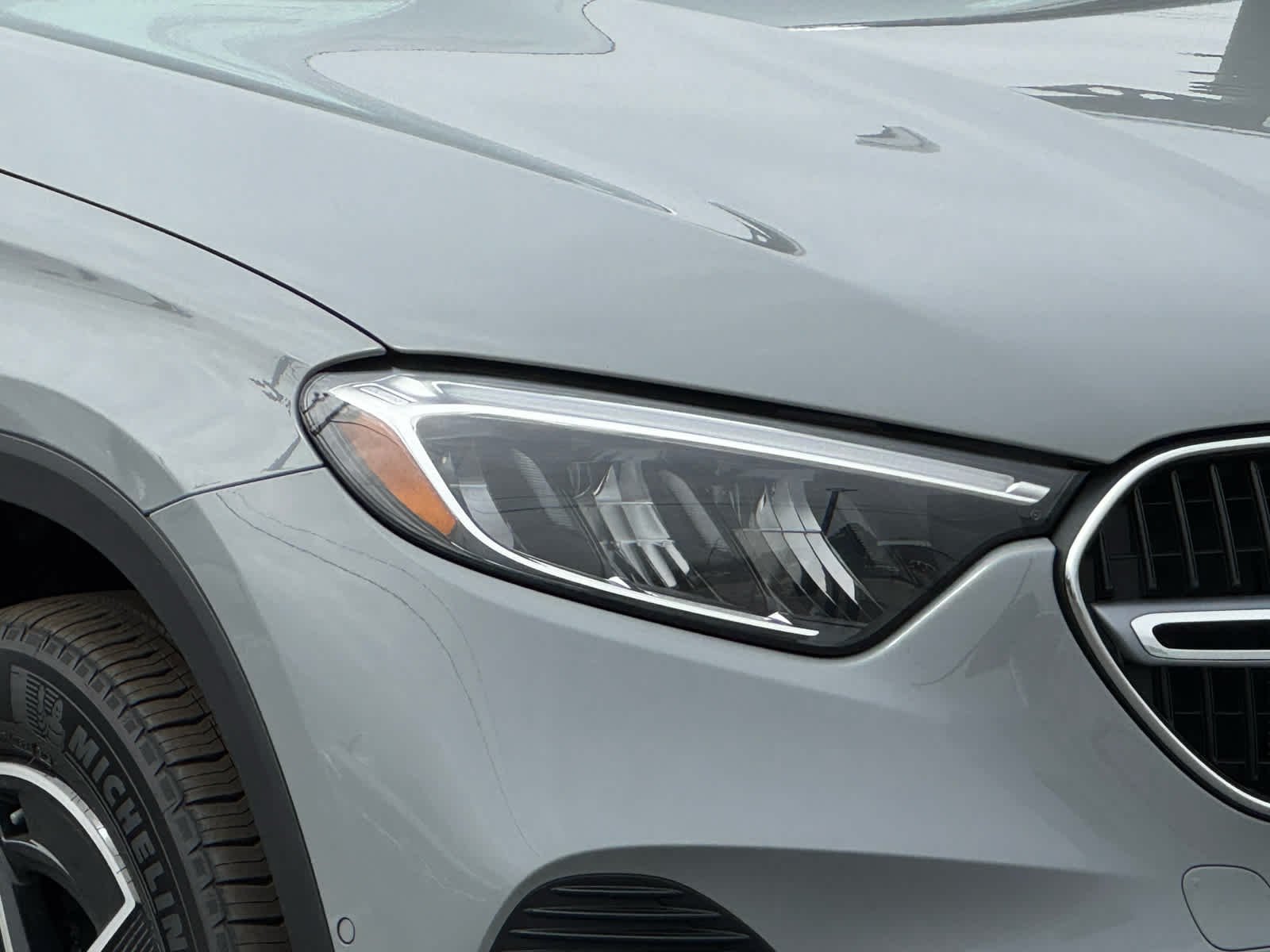 New 2026 MANUFAKTUR Alpine Grey Mercedes-Benz GLC 300 image 5