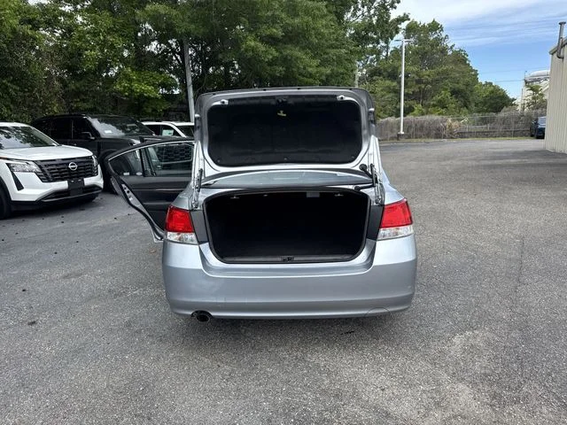 Used 2013 Silver Subaru 2.5i image 12