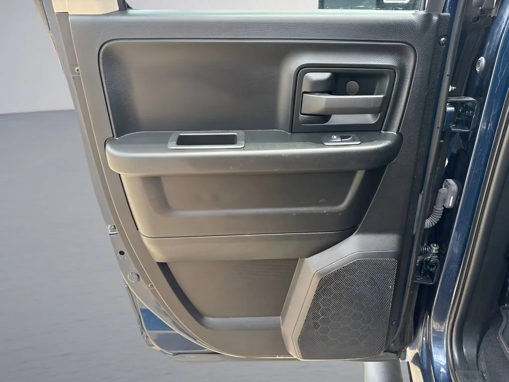 Used 2021 Blue Ram Express image 26