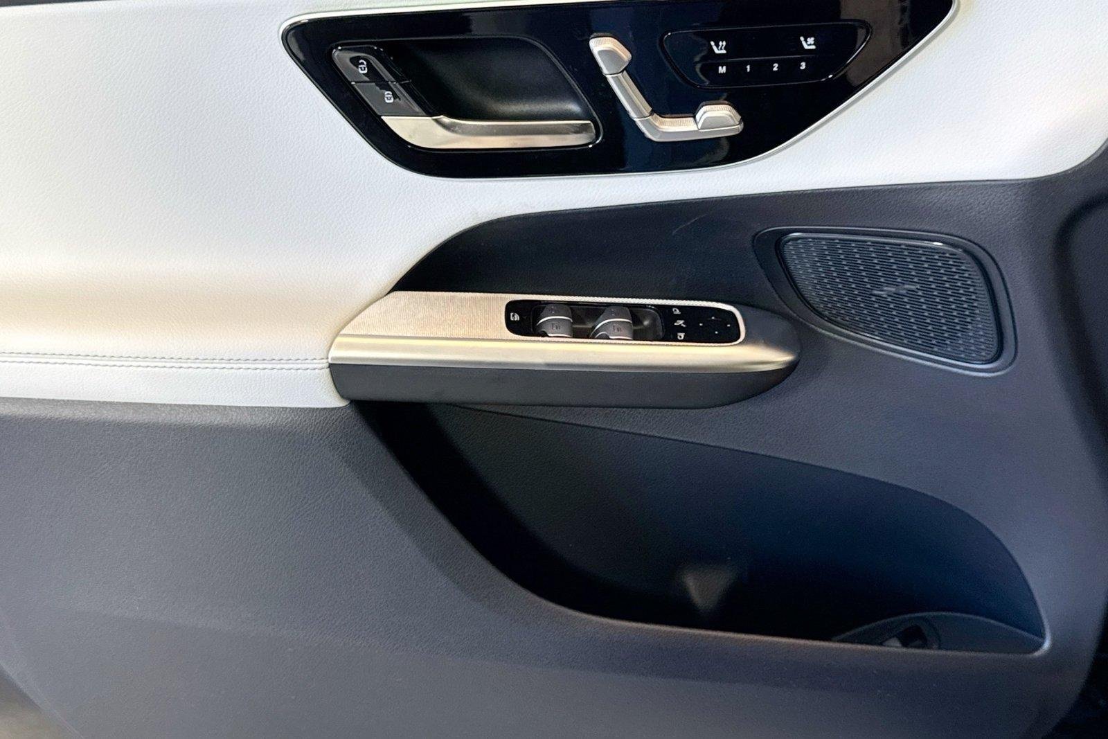 New 2026 Black Mercedes-Benz GLC 300 image 16