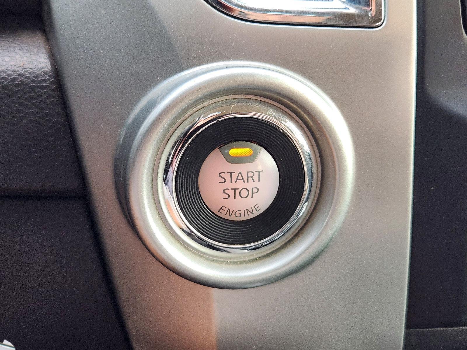 Used 2019 Glacier White Nissan SV image 20