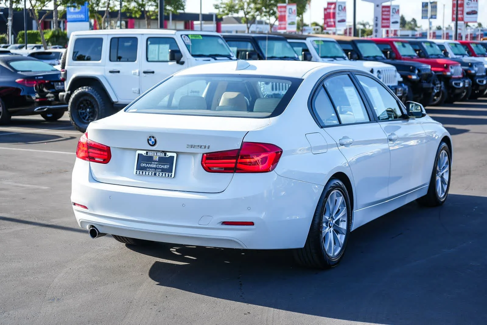 Used 2018 White BMW 320i image 6