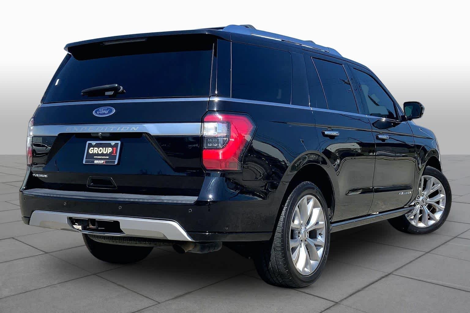 Used 2019 Agate Black Metallic Ford Platinum image 23