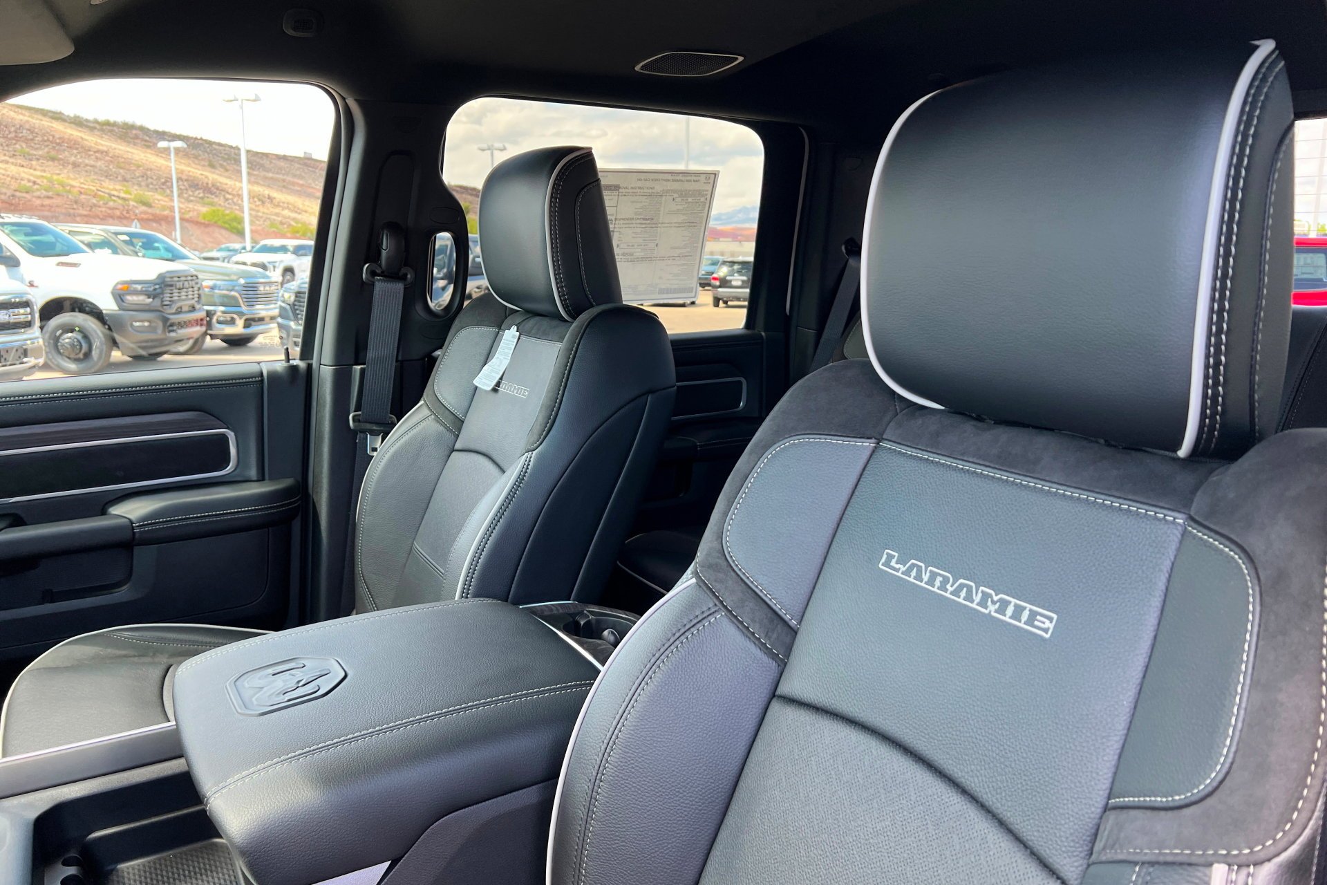New 2026 Bright White Clear-Coat Exterior Paint RAM Laramie image 17