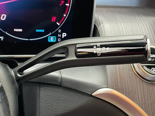 New 2026 Polar White Mercedes-Benz GLC 300 image 28