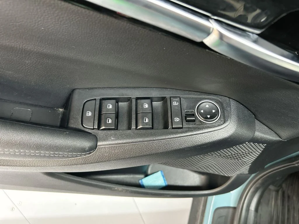 Used 2024 Blue / Black Kia S image 14