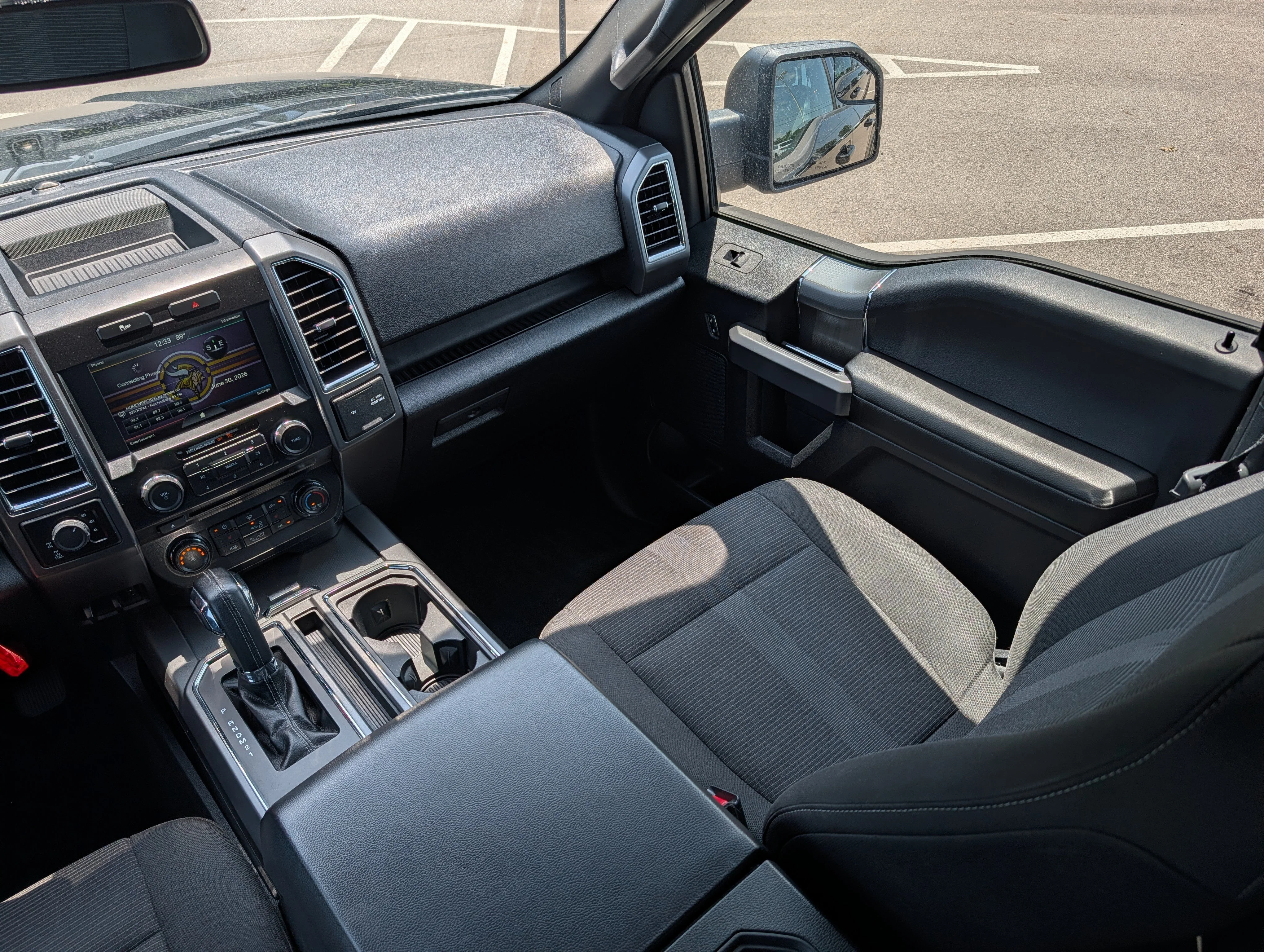 Used 2015 Tuxedo Black Metallic Ford XLT image 11