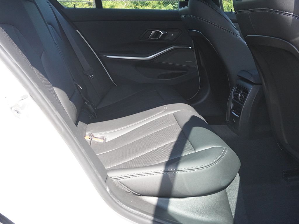 Used 2024 White BMW 330i xDrive image 33