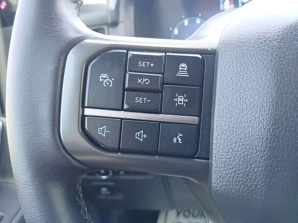 Used 2024 Red Ford XLT image 19