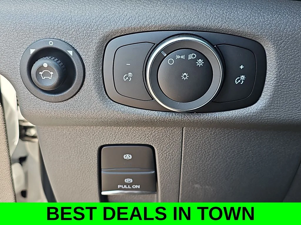 New 2025 Oxford White Ford Cargo Van image 26