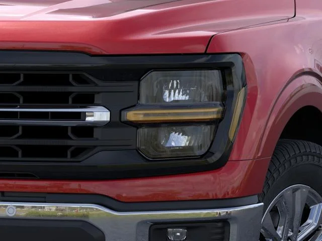New 2026 Ruby Red Metallic Tinted Clearcoat Ford XLT image 18