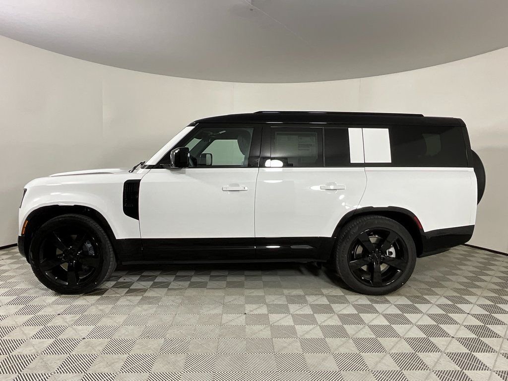 2026 Land Rover Defender X-Dynamic SE - Photo 6
