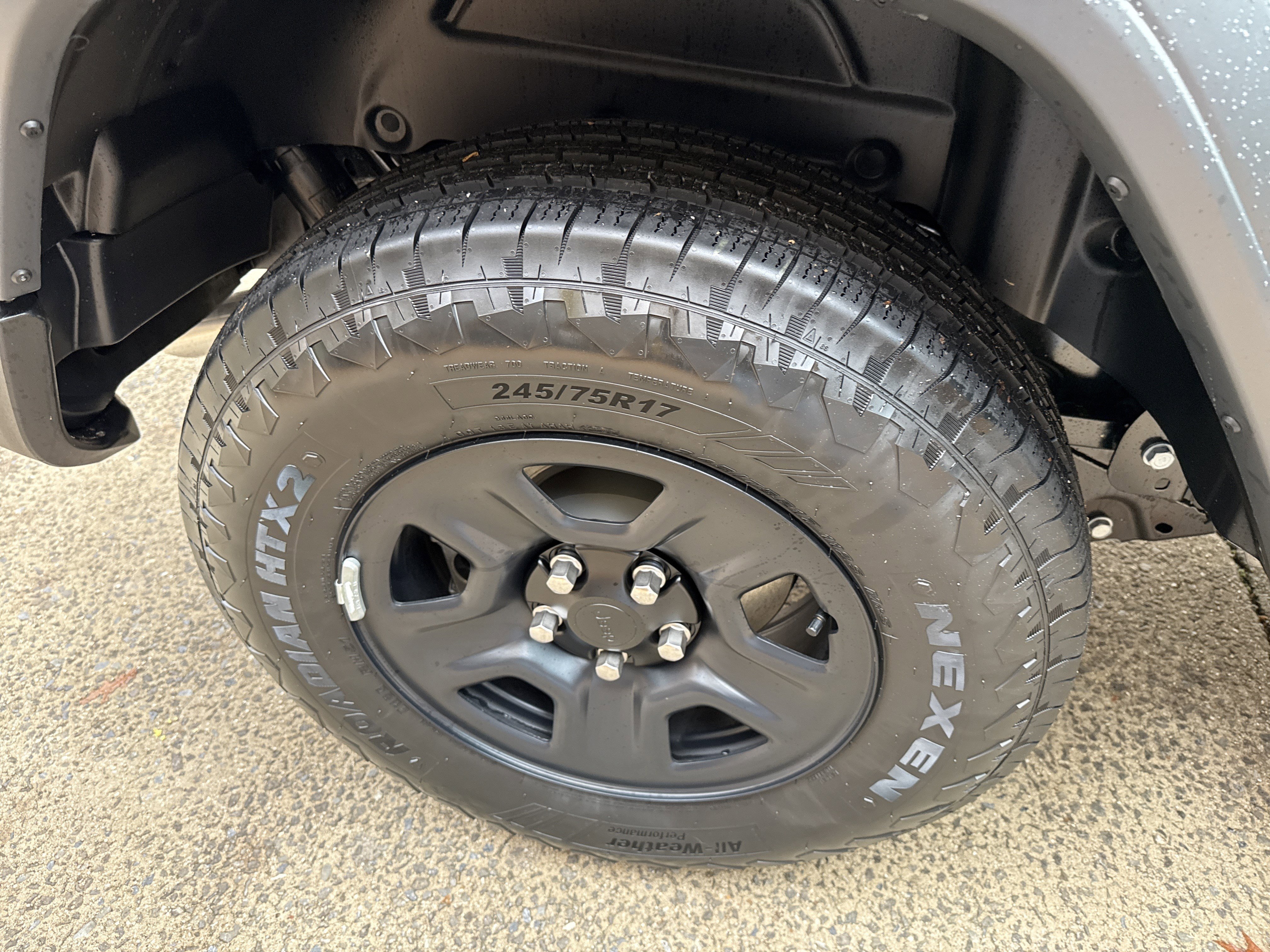 New 2026 Granite Crystal Metallic Clearcoat Jeep Sport image 17