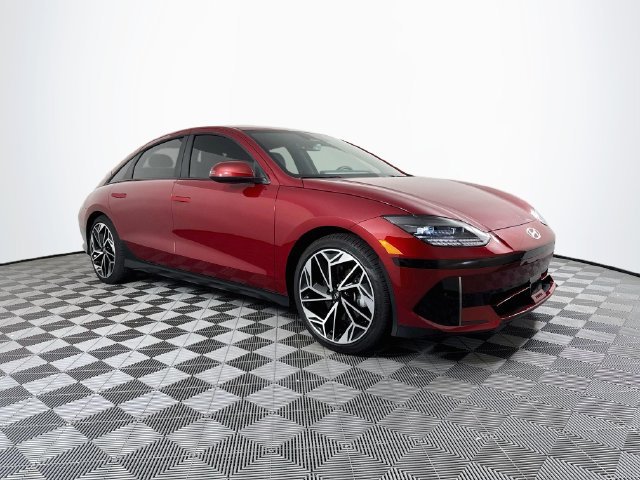 Certified Used 2025 Red Hyundai SEL image 10