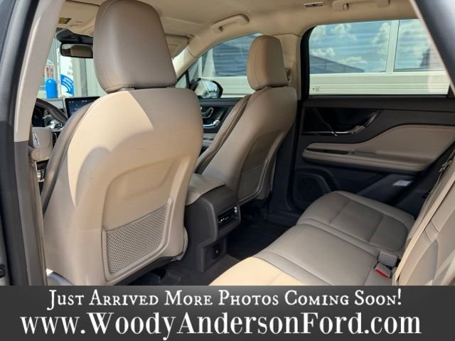 Used 2021 Gray Lincoln Standard image 10