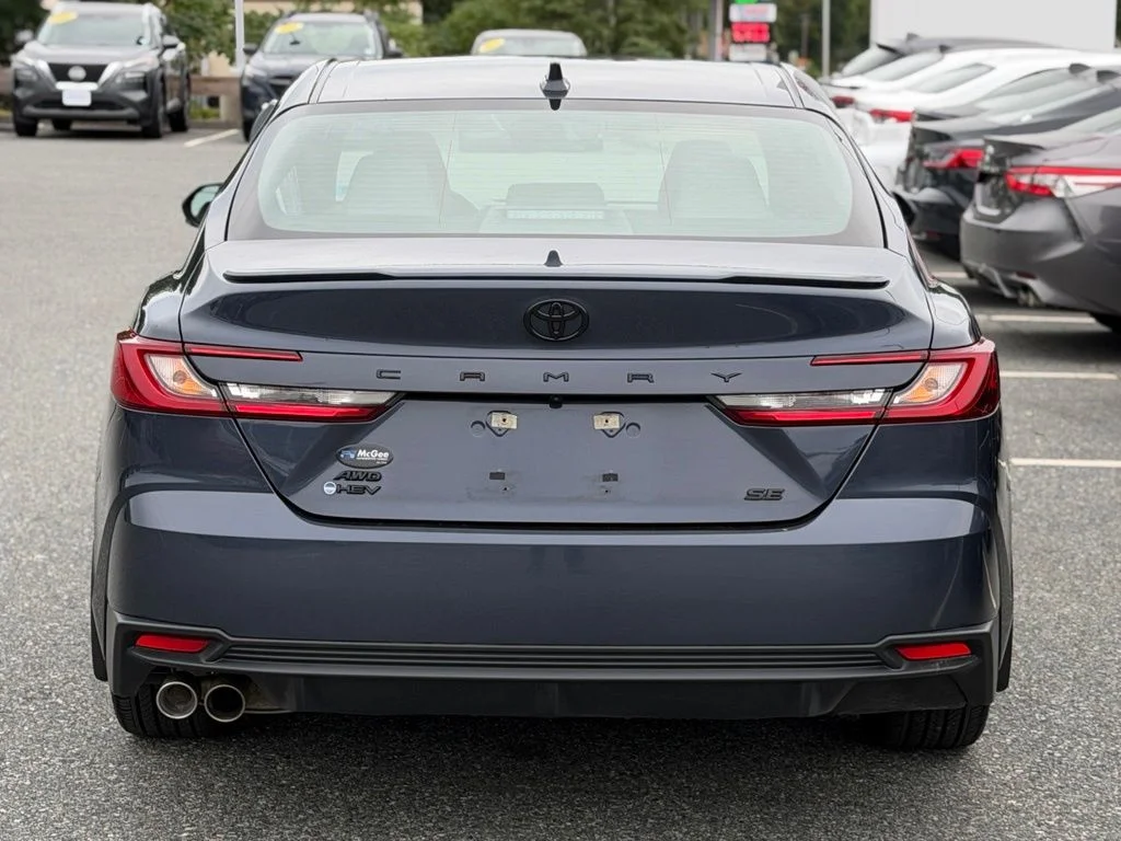 Used 2026  Toyota SE image 4