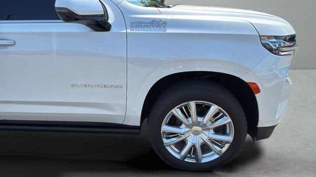 Used 2024 Beige Chevrolet High Country image 38