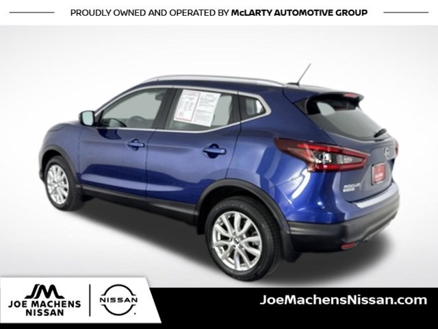 Used 2022 Blue Nissan SV image 10