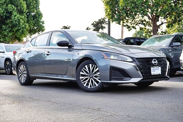 2025 Nissan Altima
