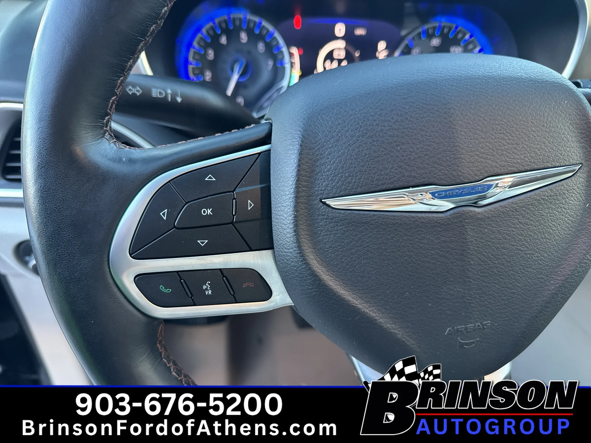 Used 2019 Brilliant Black Crystal Pearlcoat Chrysler Touring L Plus image 29
